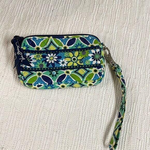 VERA BRADLEY Floral Wristlet Quilted Blue Green Coin Card Purse 3 1/2” x 5” - Picture 2 of 9